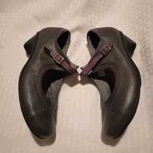 Naot Mary Jane heel, brown, 6.5